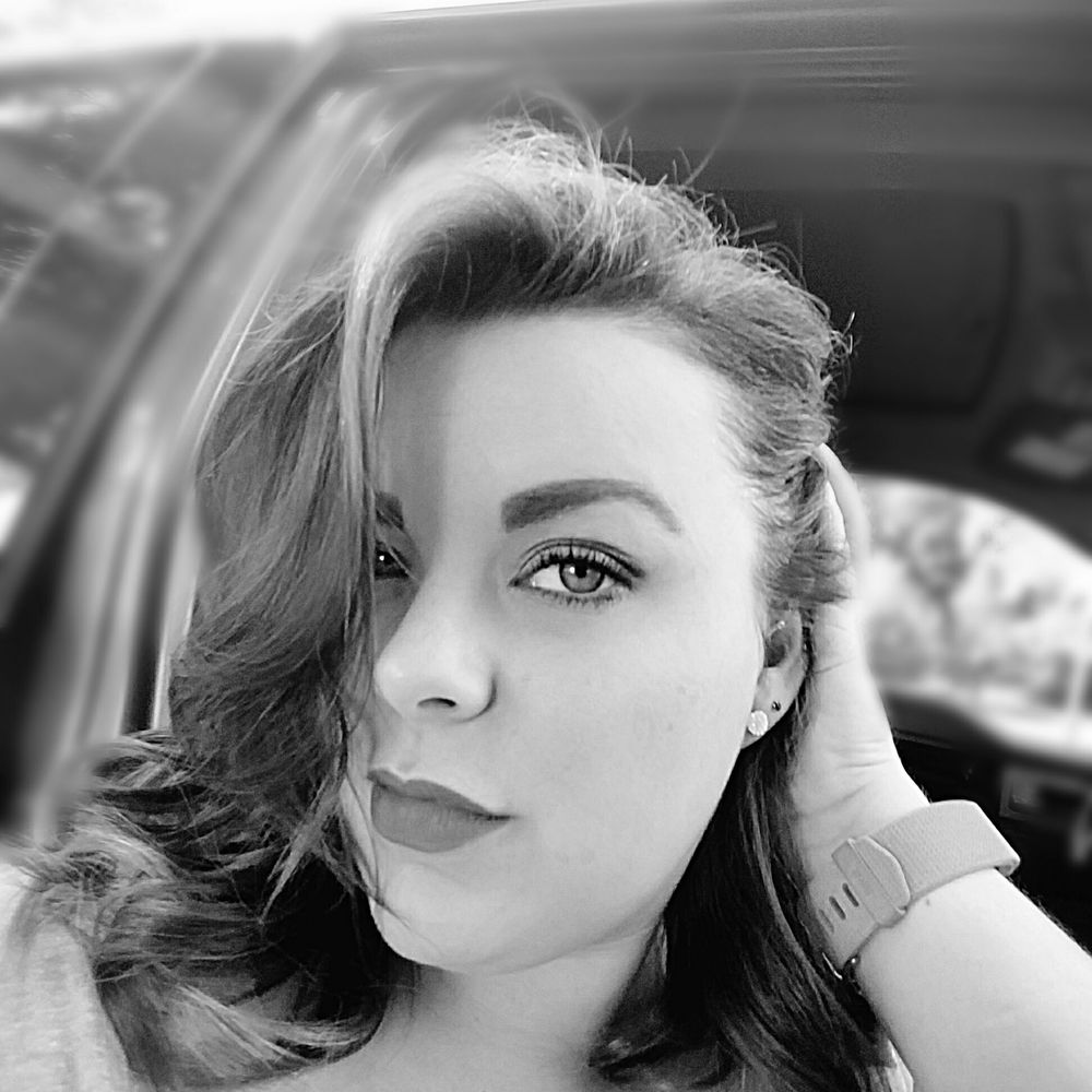 Meet your Posher, Courtney